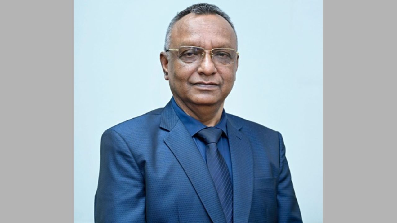 কানাডায় মেয়ের কাছে দেড় কোটি টাকা পাচার বিএফআইইউর সাবেক প্রধান শাহীনুলের